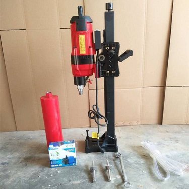 河南漯河 小型水平定向钻机 内蒙古呼和浩特 公路混凝土钻孔取芯钻机