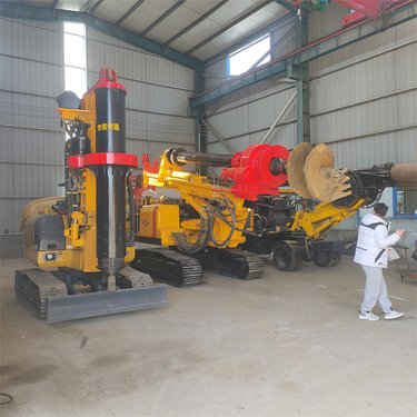 电线杆光伏打坑机 多地形大功率旋挖钻机 3米履带式地面打洞机