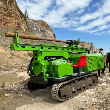 博远 山地引孔钻机 光伏地桩钻机 履带式引孔机 360度旋转