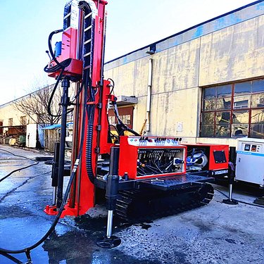 高压旋喷桩图片 多功能履带旋喷锚索钻机 双管止水桩机 聚强注浆机