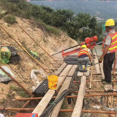 手持式小型汽油打孔机 山地隧道潜孔钻机 立柱式潜孔气电联动钻机