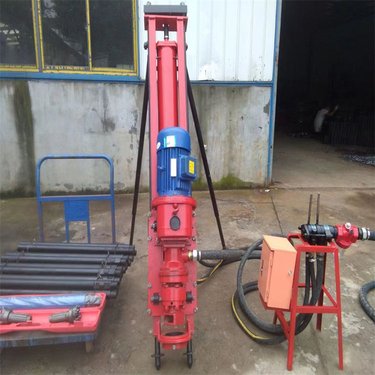 四川广安煤矿垂直向下打孔潜孔钻西藏阿里山体护坡支护锚索钻机
