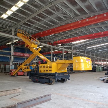 履带全液压岩心钻机 绳索取芯隧道 地质勘探千米钻机多角度探矿设备