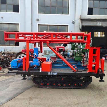 GJ240型BW200双缸泥浆泵拧管机履带式液压塔钻机