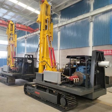 护栏打桩机公路多功能钻机轮式压桩机打桩钻孔一体机