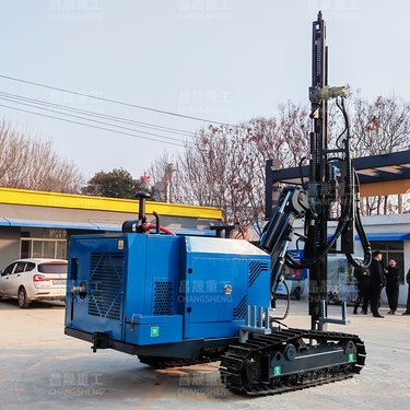 履带潜孔钻机 山地钻孔 山坡加固锚固钻机 打岩石打土打光伏桩机