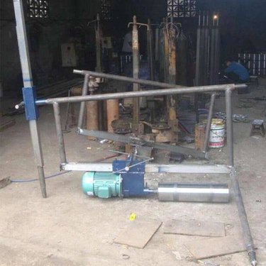 宁夏中卫 三相电完整取芯水磨钻机 平行水磨钻机隧道钻孔 湘潭