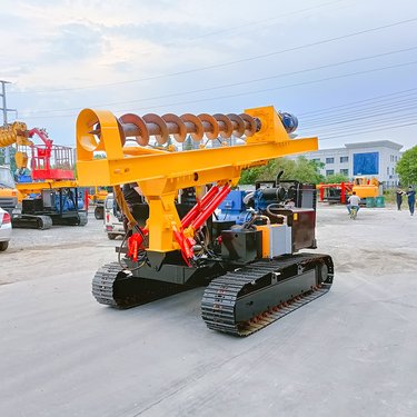 电动螺旋光伏打桩机 太阳能发电基地履带光伏钻机 沙漠戈壁滩涂钻孔