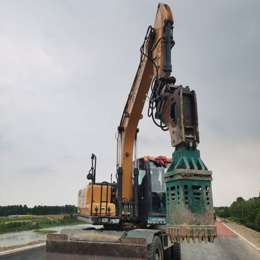 多功能挖改钻机 路灯杆基坑开挖 履带式打拔钻一体机 快捷螺旋引孔