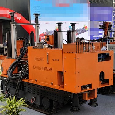 低空位前端孔履带式钻机 液压柴油扛井机 液压地质勘探钻机