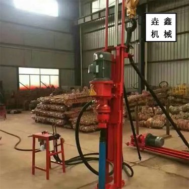 垚鑫 威海液压潜孔钻机 四川阿坝边坡支护凿岩潜孔钻机