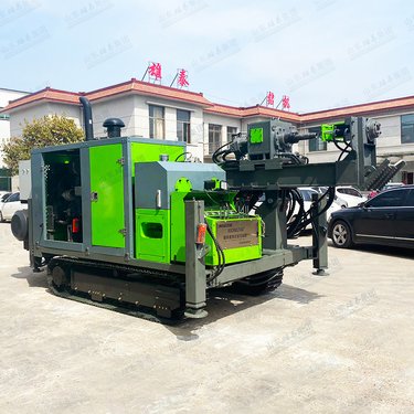 雄泰大型履带全液压岩心钻机 800米金属矿山多角度绳索取芯钻探机