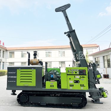 800型履带全液压钻机 地勘深孔绳索取芯设备 多角度取样勘探机供应