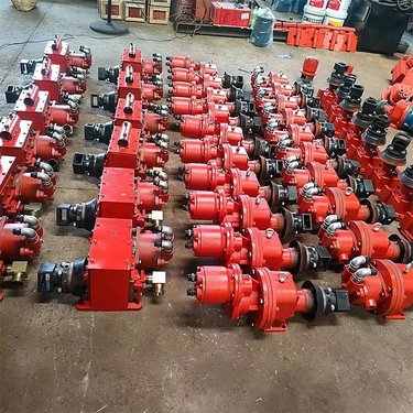 湖北十堰露天矿石前期凿岩潜孔钻机福建南平70型/100型全气动潜孔钻机