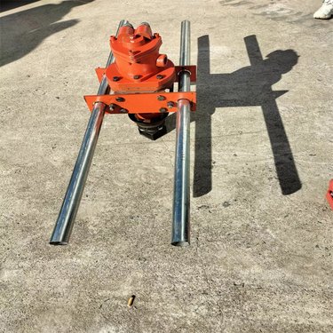 新疆博尔塔拉边坡支护打锚杆设备甘肃酒泉气电联动潜孔钻机