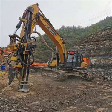 ZDLH-48 露天矿山挖改钻机潜孔打孔速度快 光伏工程钻孔机