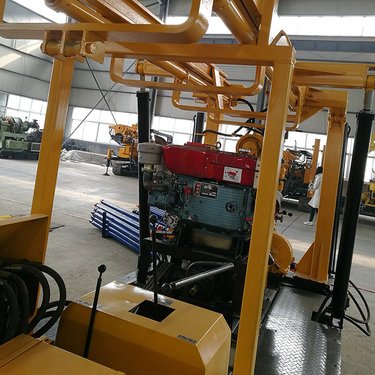 XYD-200型履带式岩芯钻机 中深孔岩芯钻机 轻便钻机