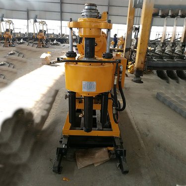 HZ-180YG型钻机 深孔钻机 农用打井机 塔架液压起落式钻机 行走