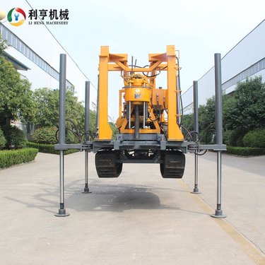 履带款200型液压打井机 200米地质勘探岩芯钻机 深孔钻机设备