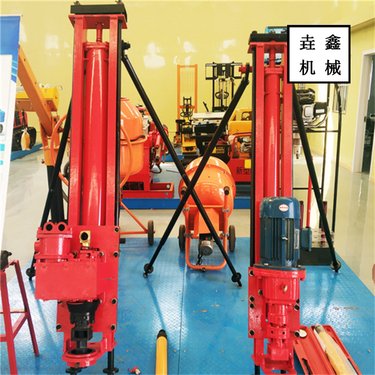 垚鑫 庆阳履带式潜孔钻机 陕西咸阳凿岩打孔潜孔钻机