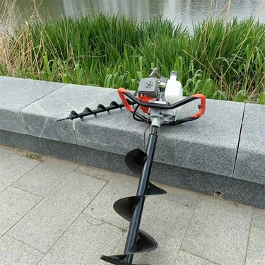 带架子手提式挖坑机 多功能汽油植树打眼机 果园施肥打孔地钻机