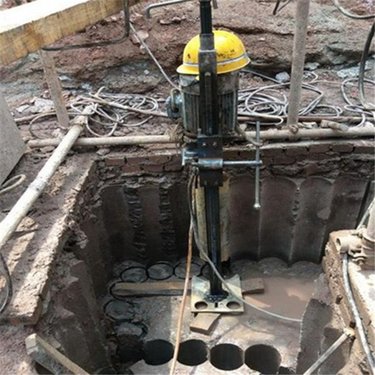 三相电混凝土路面钻孔机 黑龙江鹤岗 5.5KW隧道水磨钻机 黑龙江鹤岗