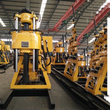 液压水井钻机 橡胶履带钻机 小型钻机 多功能勘探钻机