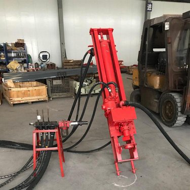 同城配送*江苏扬州潜孔钻机锚固钻机陕西渭南矿山钻孔凿岩设备