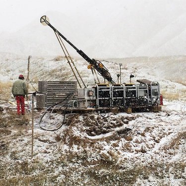 全液压勘探取芯钻机 千米取芯钻孔机 恒旺分体式可拆卸钻机源头厂家