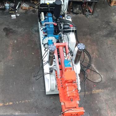 煤矿井下履带式坑道钻机 ZDY2000LS 360°摇臂旋转