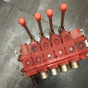 煤矿用液压钻机配件手动多路换向阀 ZYWL3200履带式操作灵活