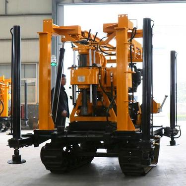 久钻多功能勘探取样钻机XYD-130小型液压履带钻井机 家用打井机