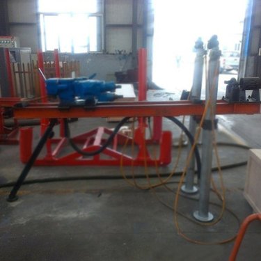 ZQJC-200/5.0气动架柱式钻机ZQJC-200/5.0气动架柱式钻机