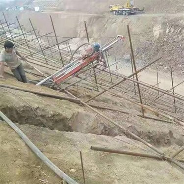 青海海北70型气动潜孔凿岩钻机浙江丽水打土层用潜孔钻机