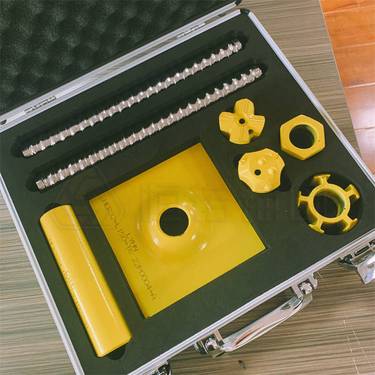 25 32自钻式锚杆 钻机搭配转换接头 回填层砂卵石支护 钎尾套配套