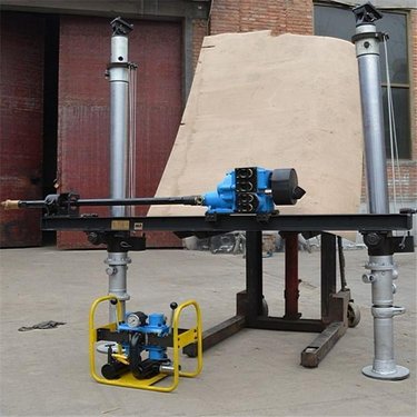 山能 矿用ZYJ-1000/135架柱式液压回转钻机装置