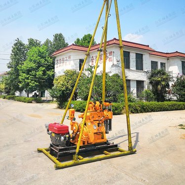 雄泰小型地勘200米取芯钻深孔机 柴油电动回转破碎岩心液压钻机