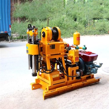 XY-200型（XY-1A）地质勘探钻机北探钻机 内燃取芯钻机 坑道钻机 履带式打井机 勘探钻机