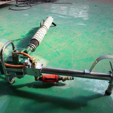 MQTB-75/1.8型气动支腿式帮锚杆钻机