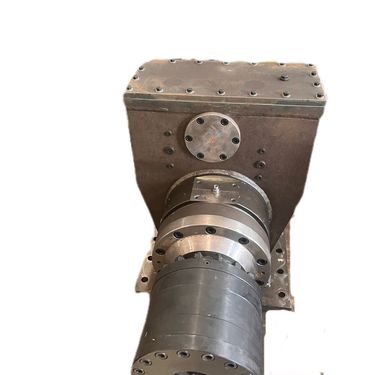 ZDY8000LPS型煤矿用履带式全液压坑道钻机钻车动力头总成回转器