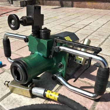 乳化液钻机 手持式岩石钻孔机 矿用打探水孔机