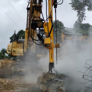 博远机械 潜孔钻采矿设备 改装潜孔钻机 矿山打孔 环境污染少