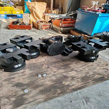 矿用全液压坑道钻机陪价 ZDY3200 动力头总成 卡盘总成 夹持器卡瓦