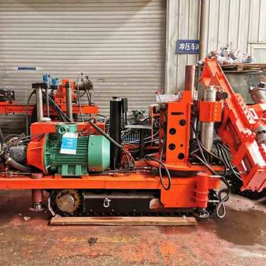 ZDY4000L型煤矿用履带式全液压坑道钻机
