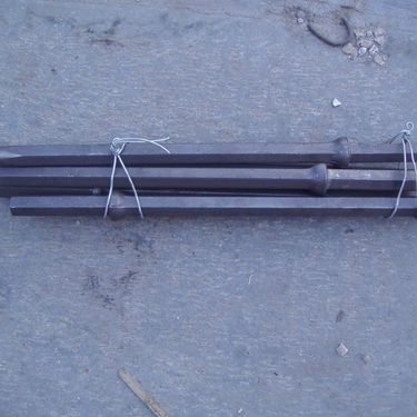 B19钻杆锚杆机组合式锚索手持式钻机水钻加长杆镀锌管加厚钻头