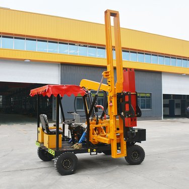 波形护栏打桩机 翔驰高速公路打拔桩一体机 小型公路多功能钻机