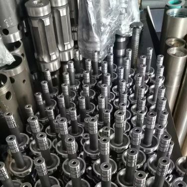 名达正宇凿岩 潜孔钻机 补偿油缸 钻机配件 开矿打井 修桥铺路