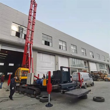 双油缸加压小型钻车 CFG长螺旋高压打桩机 楼房基坑加固钻机