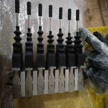 西安zdy4000lr履带式全液压坑道钻机 远控手柄总装1113.006.1037