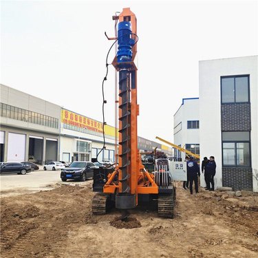 挖改全液压光伏打桩机 自行走太阳能钻机 360度发电站长螺旋钻机